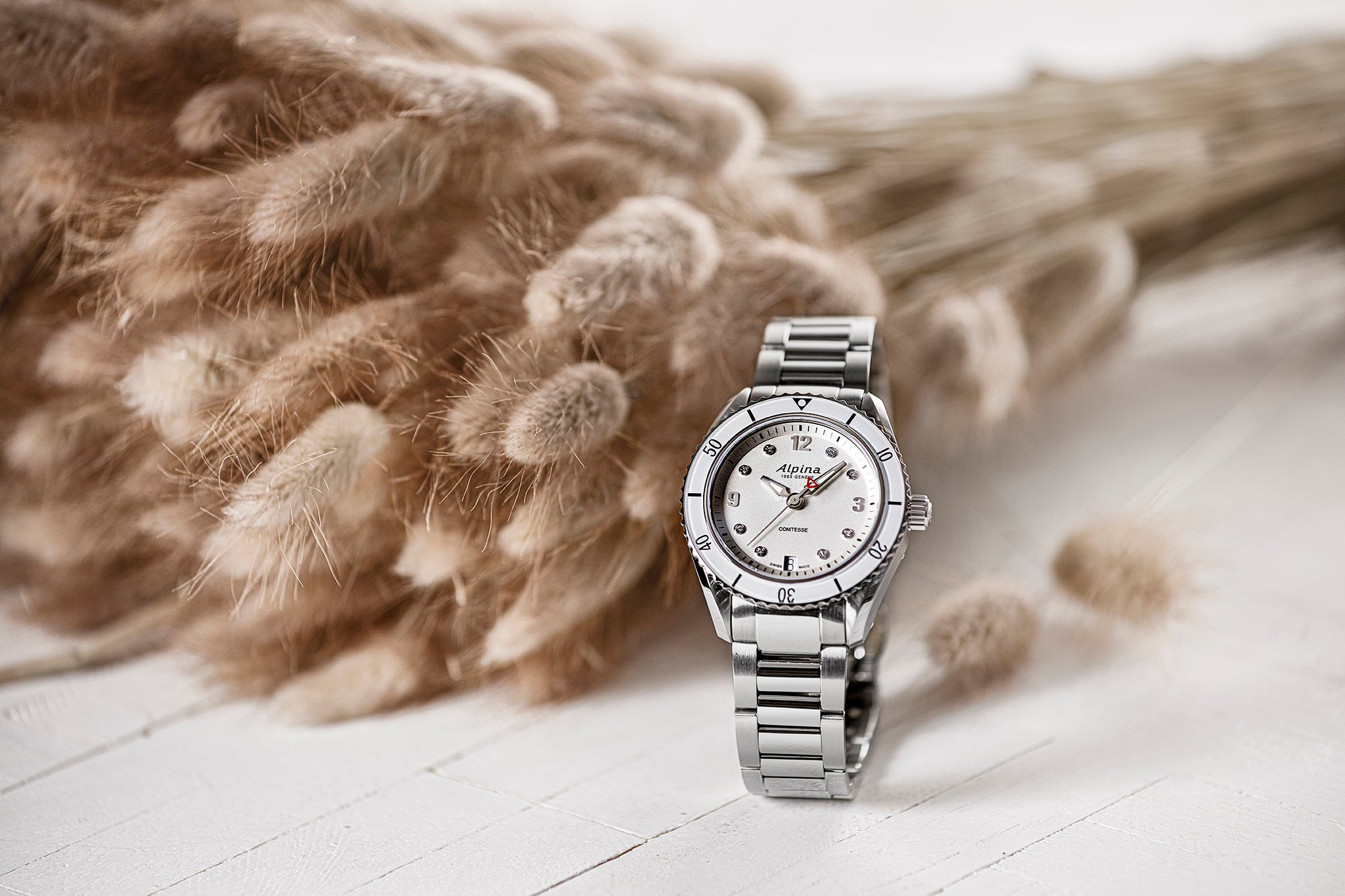 THE NEW ALPINER COMTESSE SPORT QUARTZ: BACK TO THE ROOTS OF FEMININE SPORTS CHIC